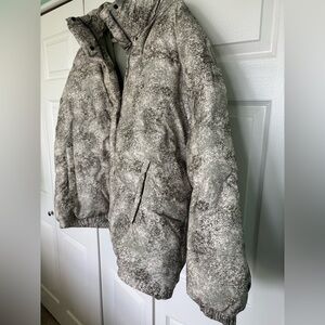 Daily Ritual Gray Puffer Jacket with High Collar